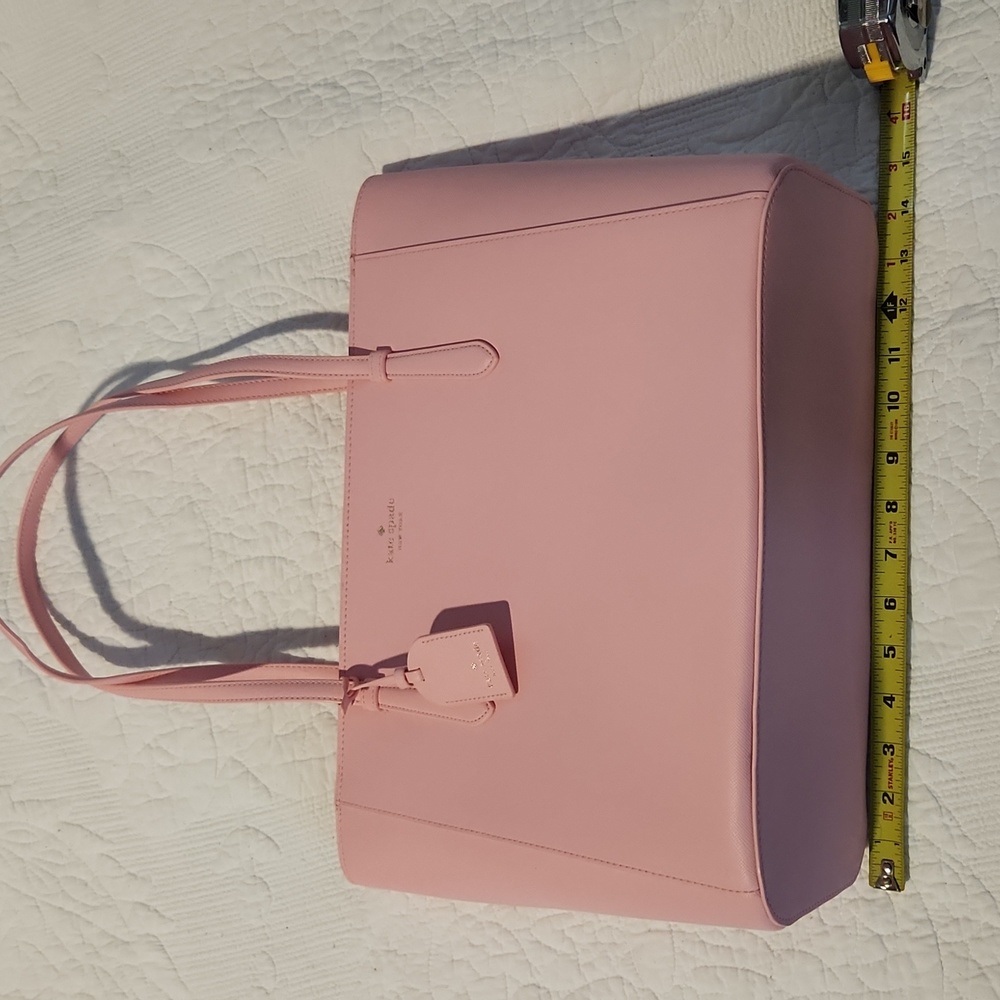 NWT Kate Spade large zip purse 👛 color(mitten pink) Spacious shoulder Bag CUTE